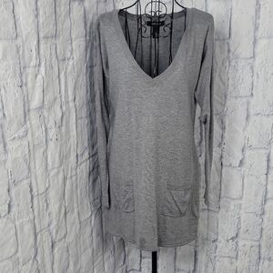 White House Black Market Gray‎ V-Neck Sweater Large